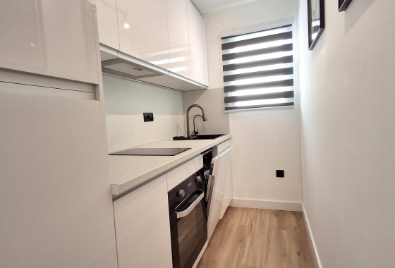 Herverkoop - Appartement / flat - Torrevieja - Estacion De Autobuses