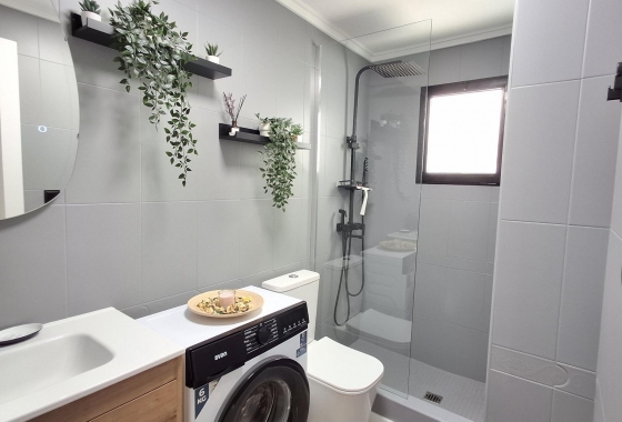 Herverkoop - Appartement / flat - Torrevieja - Estacion De Autobuses