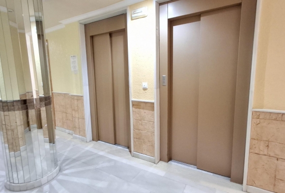 Herverkoop - Appartement / flat - Torrevieja - Estacion De Autobuses