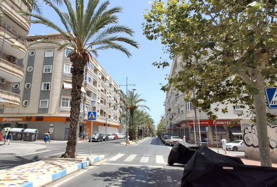 Herverkoop - Appartement / flat - Torrevieja - Estacion De Autobuses