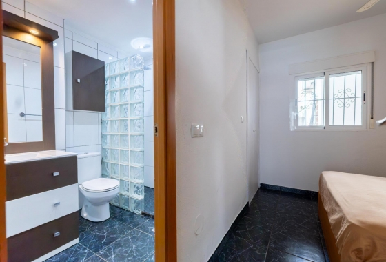 Herverkoop - Appartement / flat - Torrevieja - El Acequión - Los Náufragos