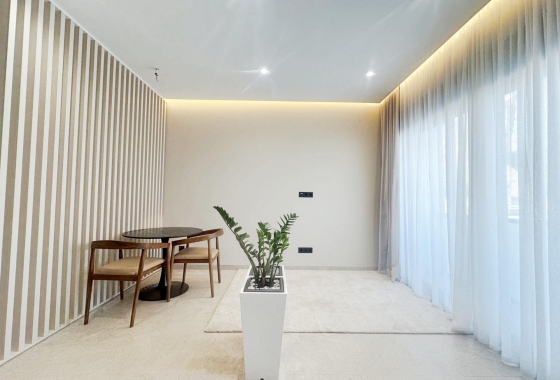 Herverkoop - Appartement / flat - Torrevieja - Centro
