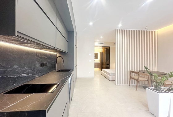 Herverkoop - Appartement / flat - Torrevieja - Centro