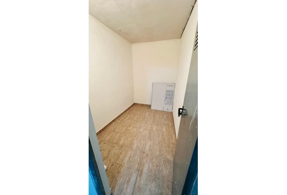 Återförsäljning - Lägenhet / lägenhet - Torrevieja