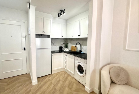 Herverkoop - Appartement / flat - Torrevieja - Centro