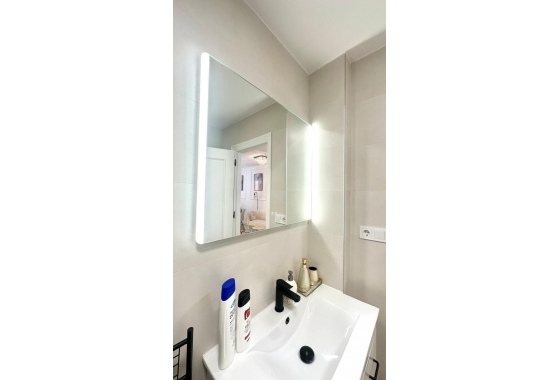 Herverkoop - Appartement / flat - Torrevieja - Centro