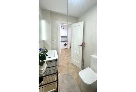 Herverkoop - Appartement / flat - Torrevieja - Centro