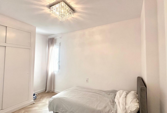 Herverkoop - Appartement / flat - Torrevieja - Centro