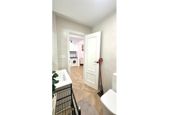 Herverkoop - Appartement / flat - Torrevieja - Centro
