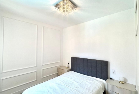 Herverkoop - Appartement / flat - Torrevieja - Centro