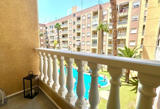 Herverkoop - Appartement / flat - Torrevieja - Centro