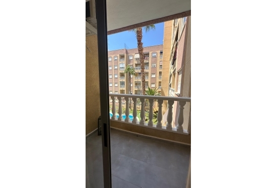 Herverkoop - Appartement / flat - Torrevieja - Centro