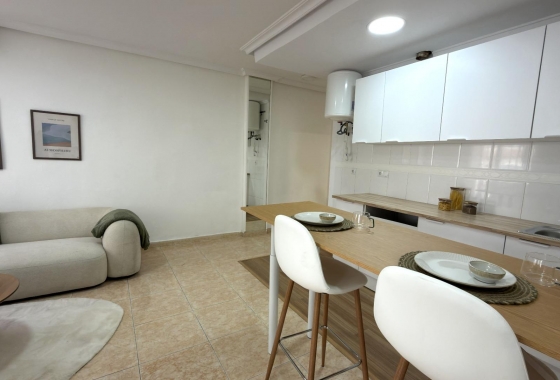 Resale - Apartment / flat - Torrevieja - Centro