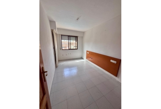 Herverkoop - Appartement / flat - Torrevieja - PARQUE DE LAS NACIONES
