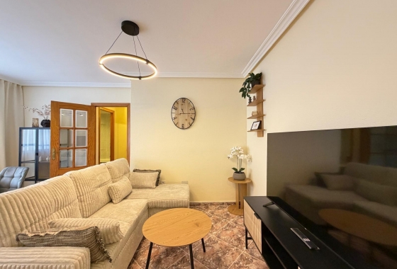 Herverkoop - Appartement / flat - Torrevieja - Centro