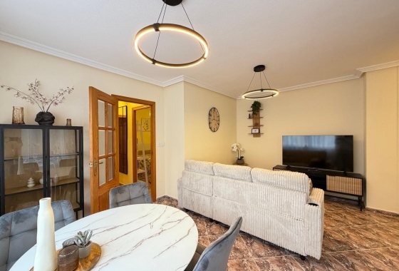 Herverkoop - Appartement / flat - Torrevieja - Centro