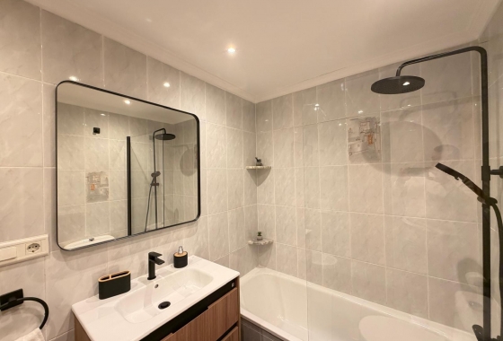 Herverkoop - Appartement / flat - Torrevieja - Centro