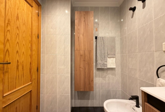 Herverkoop - Appartement / flat - Torrevieja - Centro