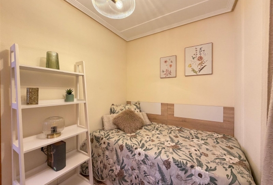 Herverkoop - Appartement / flat - Torrevieja - Centro