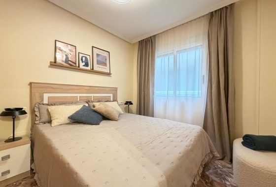 Herverkoop - Appartement / flat - Torrevieja - Centro