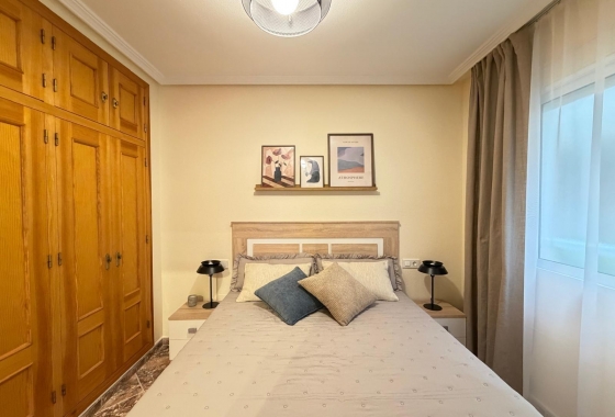 Herverkoop - Appartement / flat - Torrevieja - Centro