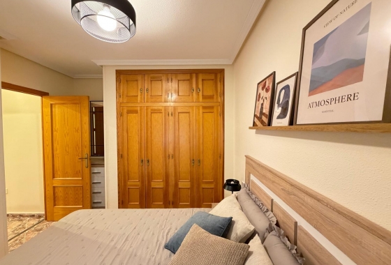 Herverkoop - Appartement / flat - Torrevieja - Centro