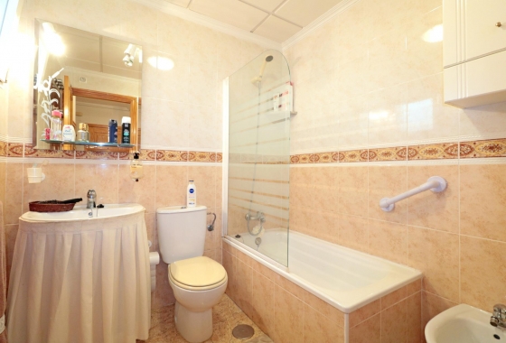 Herverkoop - Appartement / flat - Torrevieja - Acequion
