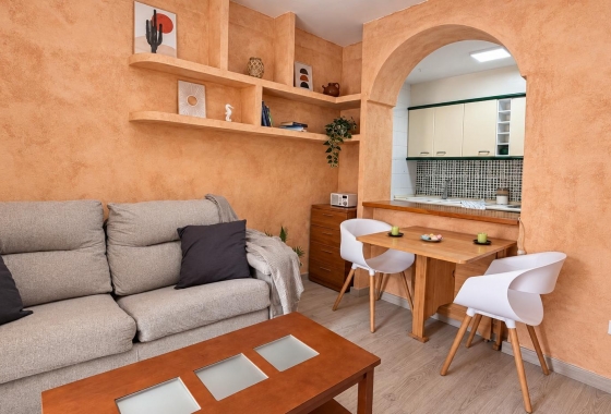 Herverkoop - Appartement / flat - Torrevieja - Playa de los Locos