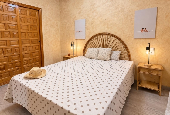Herverkoop - Appartement / flat - Torrevieja - Playa de los Locos
