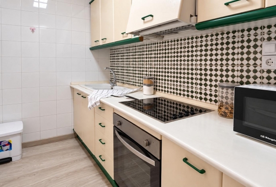 Herverkoop - Appartement / flat - Torrevieja - Playa de los Locos