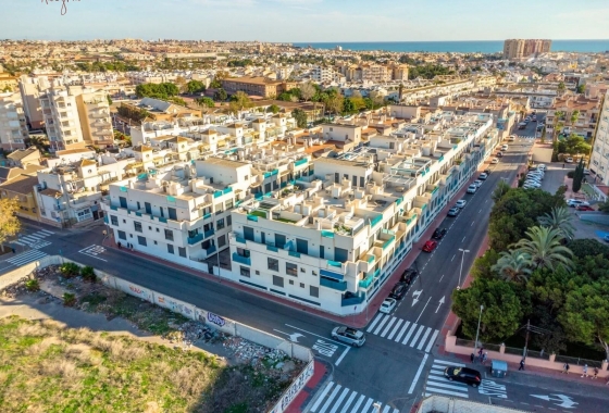Herverkoop - Appartement / flat - Torrevieja - Estacion De Autobuses