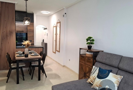 Herverkoop - Appartement / flat - Torrevieja - Estacion De Autobuses