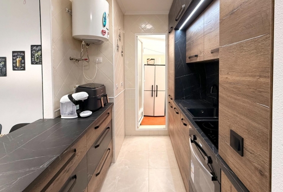 Herverkoop - Appartement / flat - Torrevieja - Estacion De Autobuses