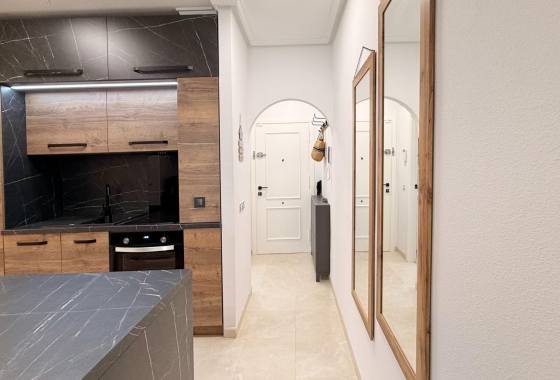 Herverkoop - Appartement / flat - Torrevieja - Estacion De Autobuses