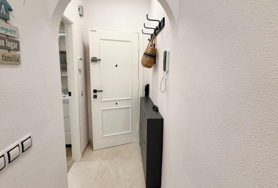 Herverkoop - Appartement / flat - Torrevieja - Estacion De Autobuses