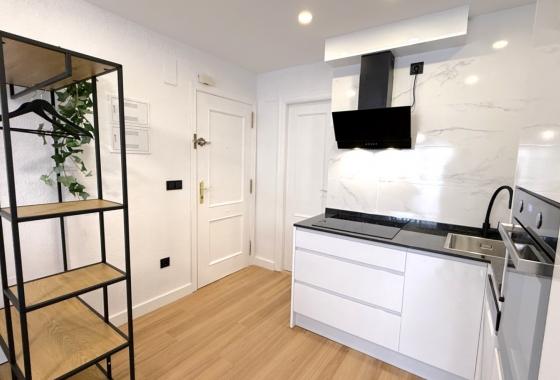 Herverkoop - Appartement / flat - Torrevieja - Costa Blanca