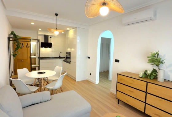 Herverkoop - Appartement / flat - Torrevieja - Costa Blanca