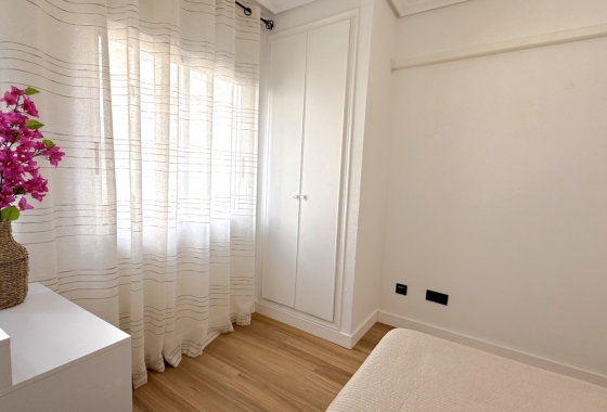Herverkoop - Appartement / flat - Torrevieja - Costa Blanca