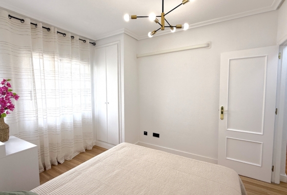 Herverkoop - Appartement / flat - Torrevieja - Costa Blanca