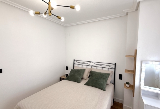 Herverkoop - Appartement / flat - Torrevieja - Costa Blanca
