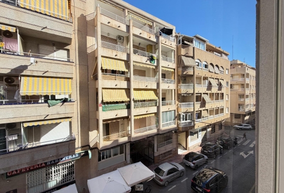 Herverkoop - Appartement / flat - Torrevieja - Playa del Cura