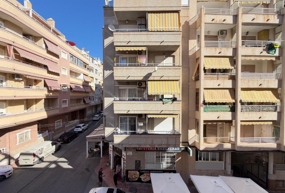 Herverkoop - Appartement / flat - Torrevieja - Playa del Cura