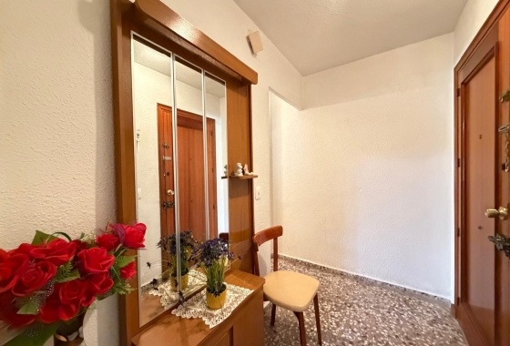 Herverkoop - Appartement / flat - Torrevieja - Las Piscinas Naturales