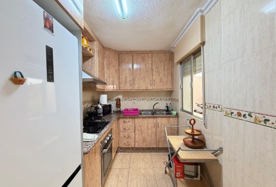 Herverkoop - Appartement / flat - Torrevieja - Las Piscinas Naturales