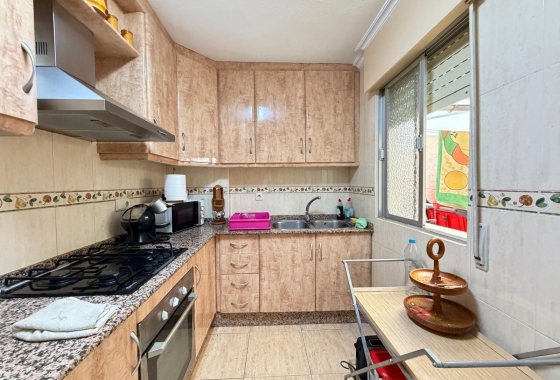 Herverkoop - Appartement / flat - Torrevieja - Las Piscinas Naturales