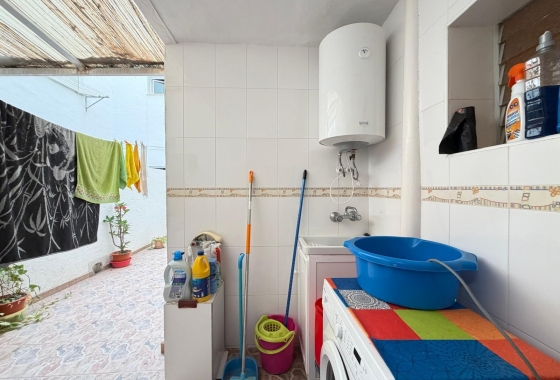 Herverkoop - Appartement / flat - Torrevieja - Las Piscinas Naturales