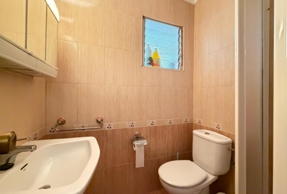 Herverkoop - Appartement / flat - Torrevieja - Las Piscinas Naturales