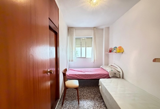 Herverkoop - Appartement / flat - Torrevieja - Las Piscinas Naturales