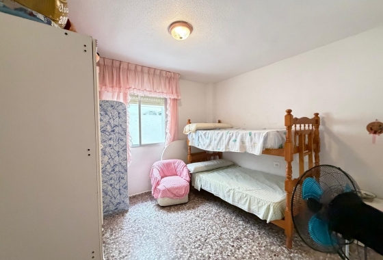 Herverkoop - Appartement / flat - Torrevieja - Las Piscinas Naturales
