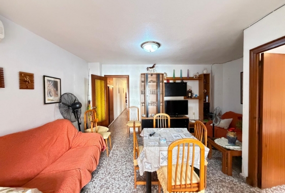 Herverkoop - Appartement / flat - Torrevieja - Las Piscinas Naturales